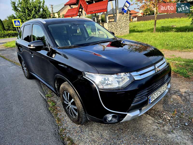 Внедорожник / Кроссовер Mitsubishi Outlander 2014 в Тернополе