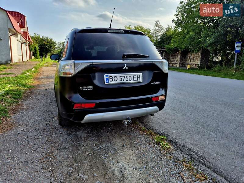 Внедорожник / Кроссовер Mitsubishi Outlander 2014 в Тернополе