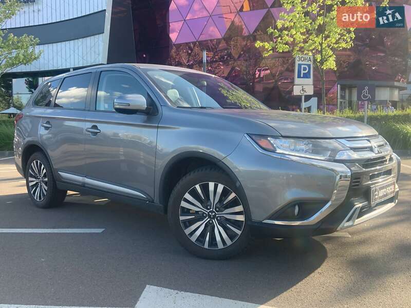 Mitsubishi Outlander 2019