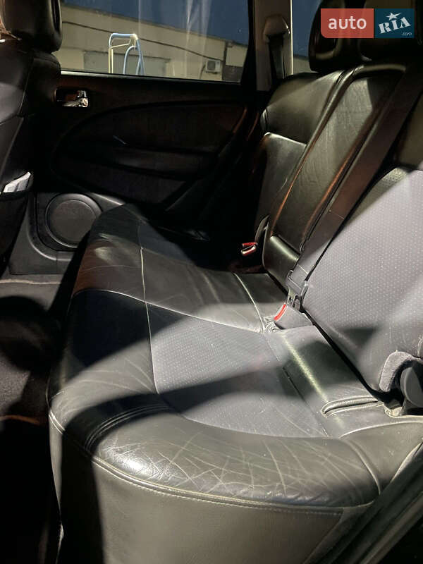 Позашляховик / Кросовер Mitsubishi Outlander 2004 в Одесі