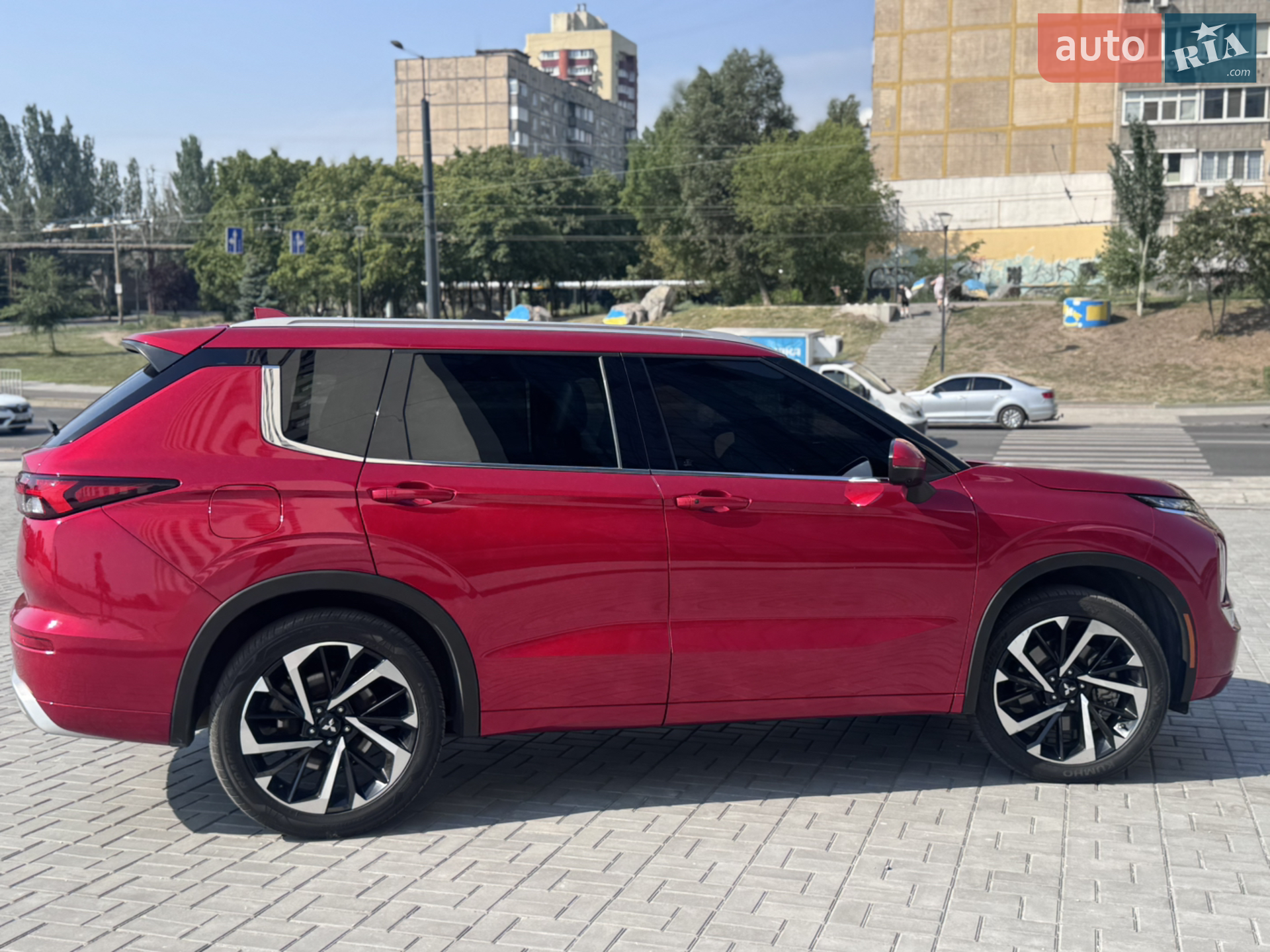 2022 Mitsubishi Outlander - мініатюра 10