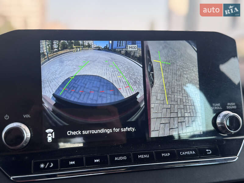 Позашляховик / Кросовер Mitsubishi Outlander 2022 в Івано-Франківську