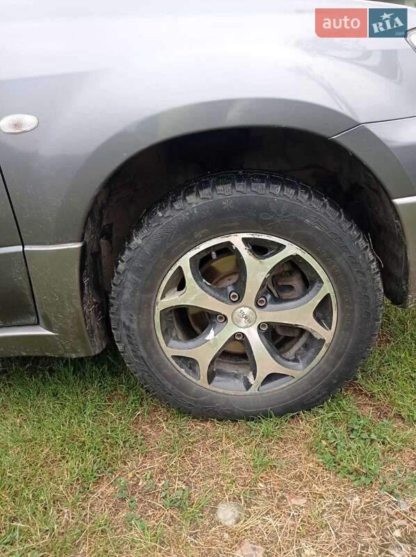 Позашляховик / Кросовер Mitsubishi Outlander 2008 в Івано-Франківську