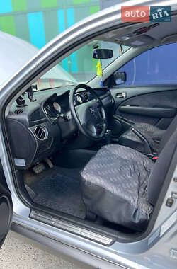 Позашляховик / Кросовер Mitsubishi Outlander 2003 в Дрогобичі