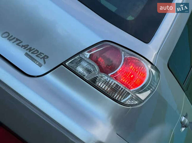 Позашляховик / Кросовер Mitsubishi Outlander 2003 в Дрогобичі фото 21 Позашляховик / Кросовер Mitsubishi Outlander 2003 в Дрогобичі