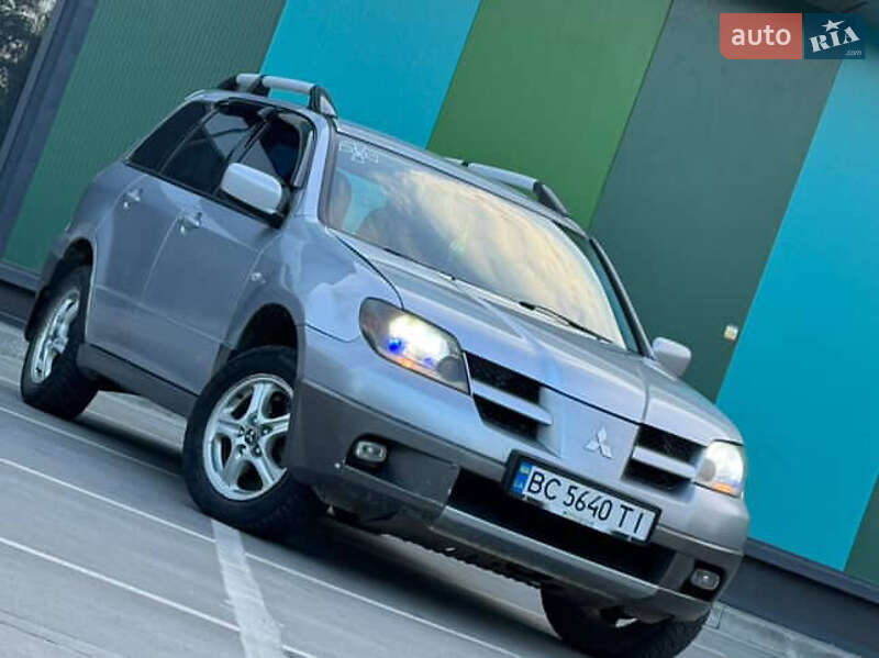 Позашляховик / Кросовер Mitsubishi Outlander 2003 в Дрогобичі фото 31 Позашляховик / Кросовер Mitsubishi Outlander 2003 в Дрогобичі