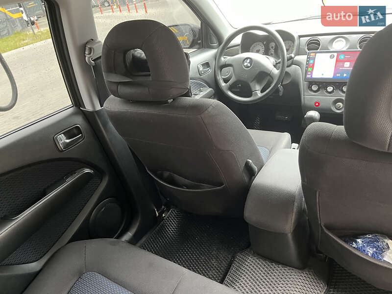 Внедорожник / Кроссовер Mitsubishi Outlander 2008 в Харькове