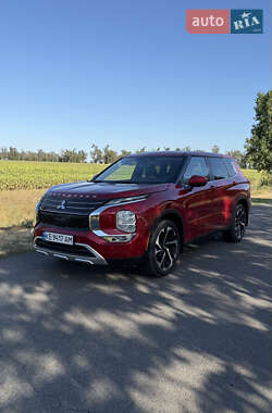 Позашляховик / Кросовер Mitsubishi Outlander 2023 в Кривому Розі