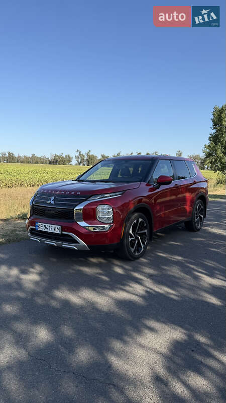 Mitsubishi Outlander 2023