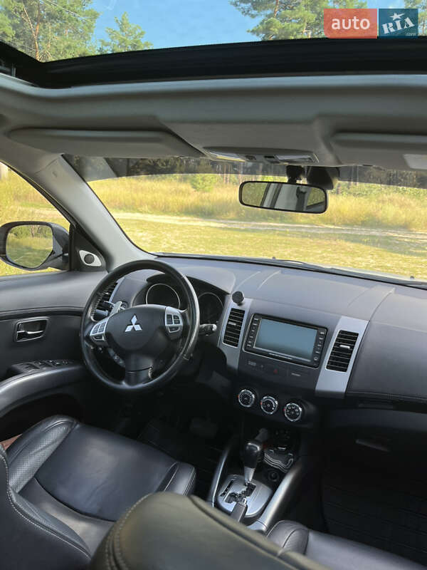 Позашляховик / Кросовер Mitsubishi Outlander 2011 в Василькові