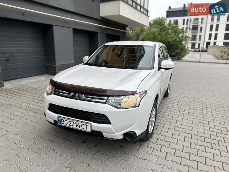 Mitsubishi Outlander 2013