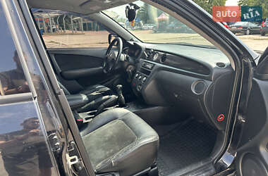 Внедорожник / Кроссовер Mitsubishi Outlander 2005 в 