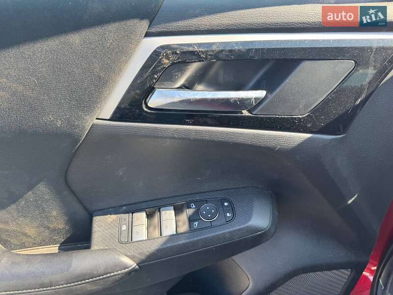 Внедорожник / Кроссовер Mitsubishi Outlander 2022 в Львове