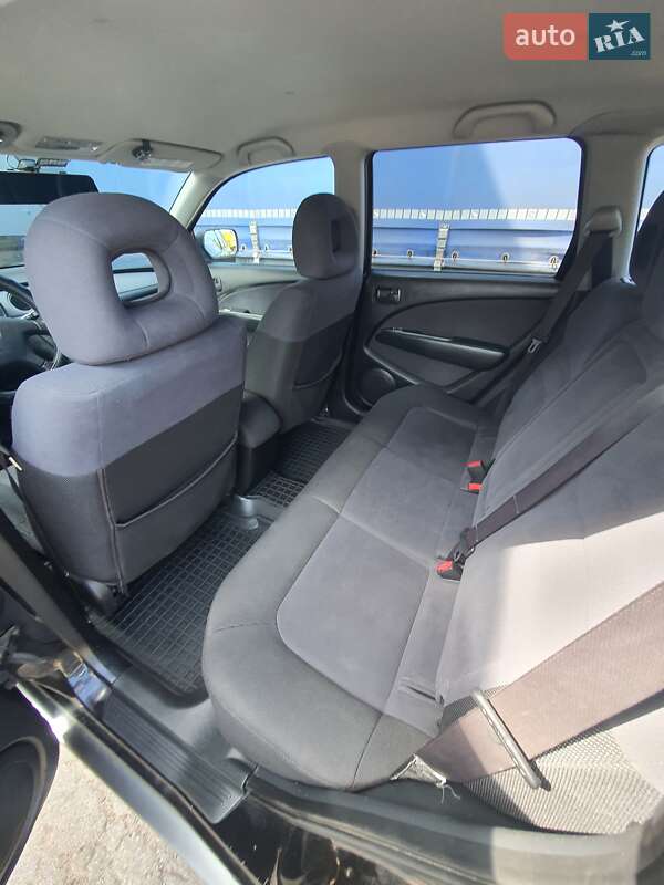 Внедорожник / Кроссовер Mitsubishi Outlander 2006 в Виннице фото 11 Внедорожник / Кроссовер Mitsubishi Outlander 2006 в Виннице