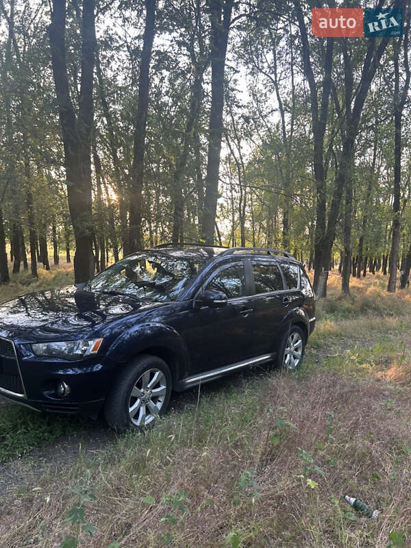 Позашляховик / Кросовер Mitsubishi Outlander 2010 в Вознесенську