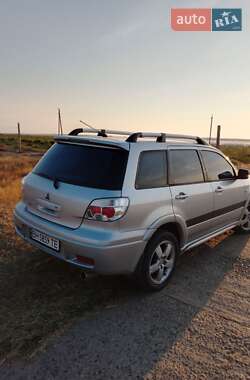 Внедорожник / Кроссовер Mitsubishi Outlander 2008 в 