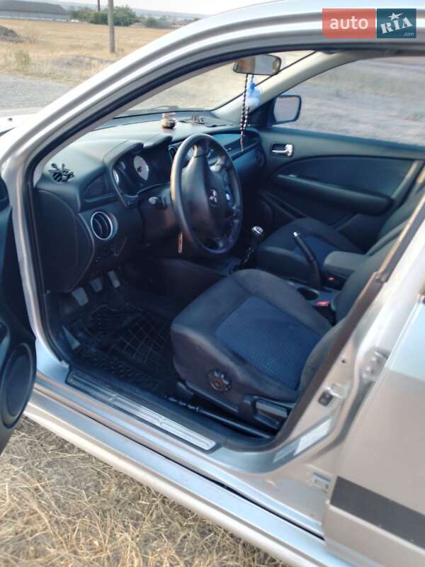 Позашляховик / Кросовер Mitsubishi Outlander 2008 в Болграді