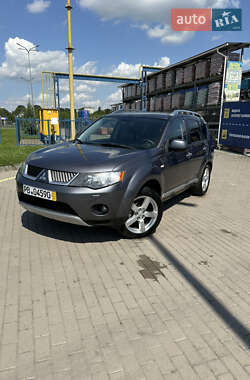 Внедорожник / Кроссовер Mitsubishi Outlander 2008 в Дубно
