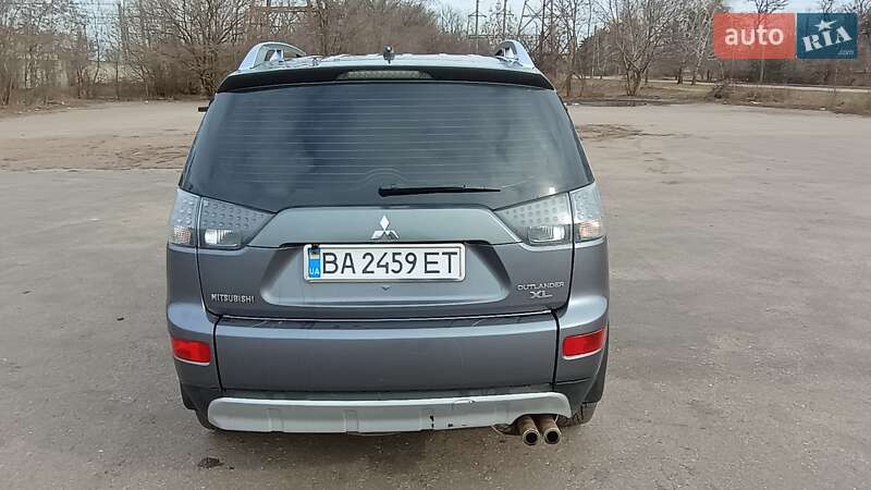 Внедорожник / Кроссовер Mitsubishi Outlander 2008 в Знаменке