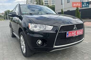 Внедорожник / Кроссовер Mitsubishi Outlander 2011 в Луцке