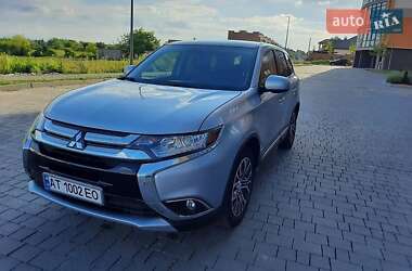 Внедорожник / Кроссовер Mitsubishi Outlander 2017 в Ивано-Франковске