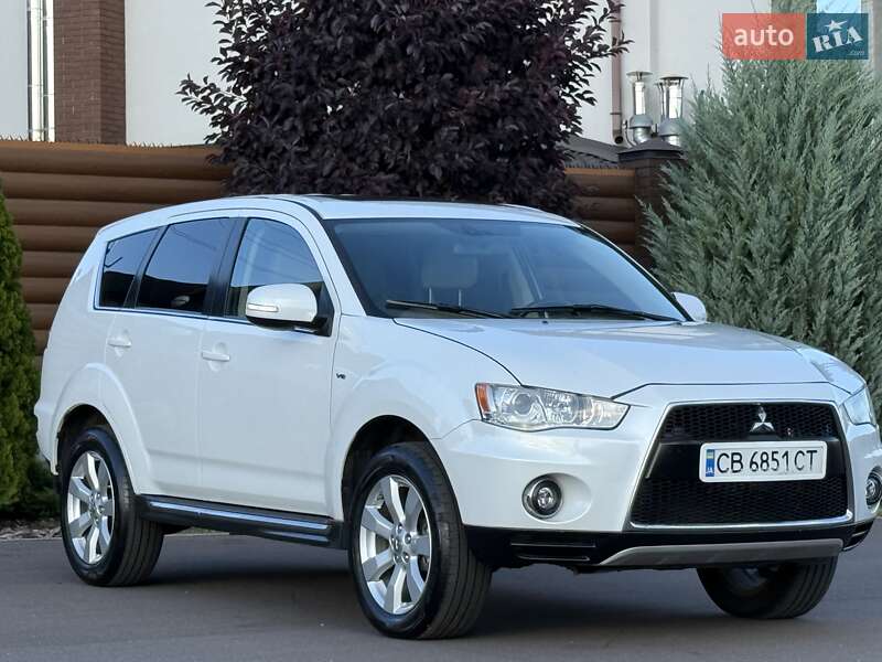 Внедорожник / Кроссовер Mitsubishi Outlander 2011 в Киеве