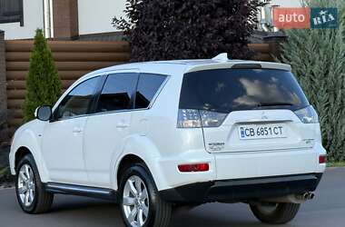 Внедорожник / Кроссовер Mitsubishi Outlander 2011 в 