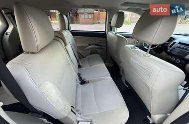 Внедорожник / Кроссовер Mitsubishi Outlander 2011 в 