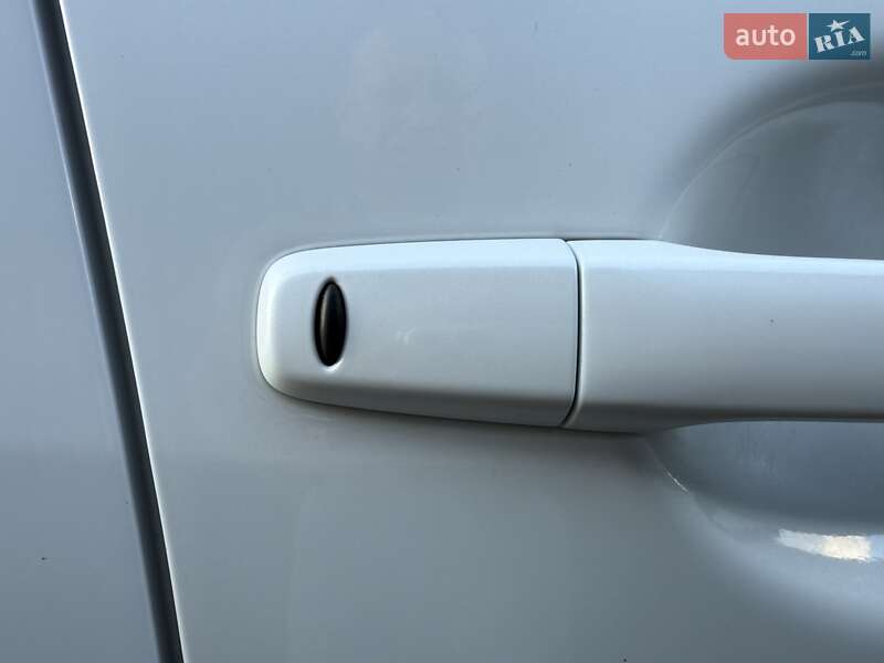 Внедорожник / Кроссовер Mitsubishi Outlander 2011 в Киеве