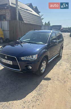 Позашляховик / Кросовер Mitsubishi Outlander 2012 в Луцьку