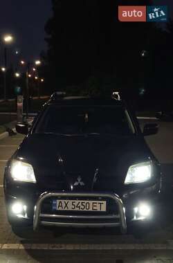 Внедорожник / Кроссовер Mitsubishi Outlander 2007 в 
