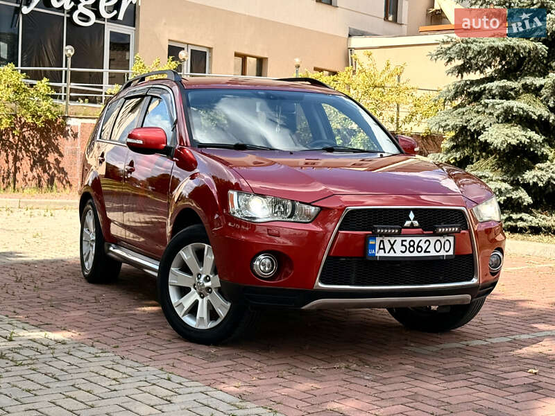 Mitsubishi Outlander 2011