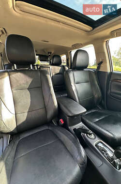 Внедорожник / Кроссовер Mitsubishi Outlander 2013 в 