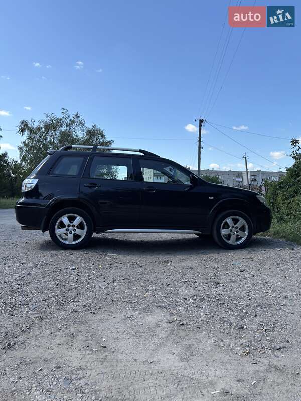 Позашляховик / Кросовер Mitsubishi Outlander 2009 в Харкові