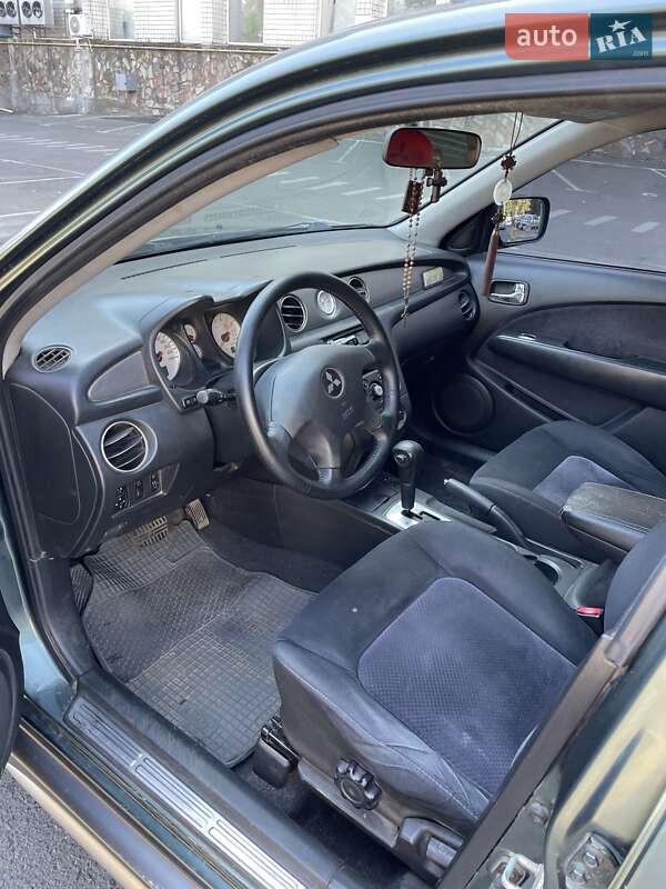 Позашляховик / Кросовер Mitsubishi Outlander 2006 в Одесі фото 18 Позашляховик / Кросовер Mitsubishi Outlander 2006 в Одесі