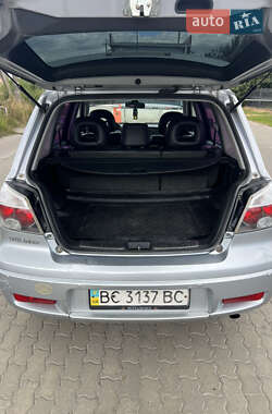 Внедорожник / Кроссовер Mitsubishi Outlander 2007 в 