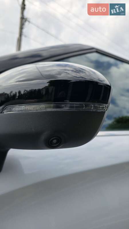 Внедорожник / Кроссовер Mitsubishi Outlander 2022 в Киеве