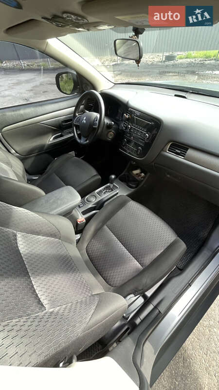 Позашляховик / Кросовер Mitsubishi Outlander 2014 в Вінниці