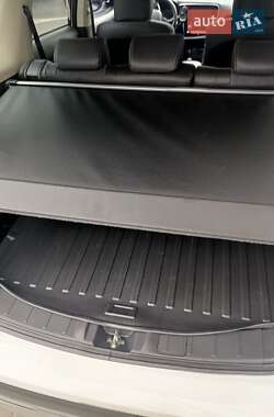 Позашляховик / Кросовер Mitsubishi Outlander 2021 в Житомирі