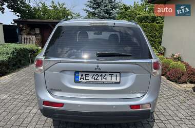 Внедорожник / Кроссовер Mitsubishi Outlander 2013 в Львове