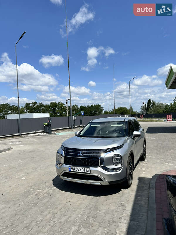 Позашляховик / Кросовер Mitsubishi Outlander 2022 в Олександрії фото 2 Позашляховик / Кросовер Mitsubishi Outlander 2022 в Олександрії