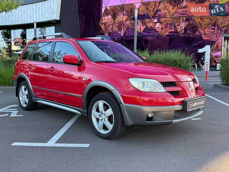Внедорожник / Кроссовер Mitsubishi Outlander 2006 в 