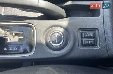 Внедорожник / Кроссовер Mitsubishi Outlander 2014 в 