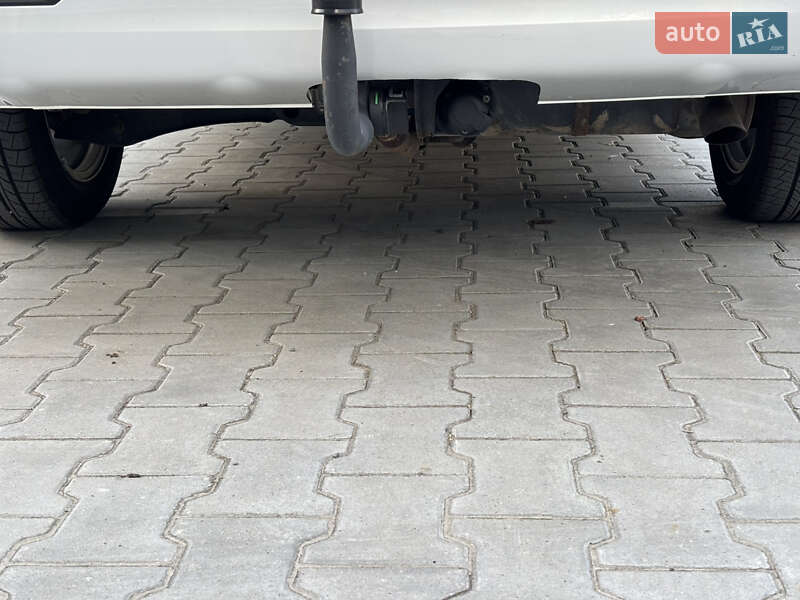 Внедорожник / Кроссовер Mitsubishi Outlander 2020 в Ровно