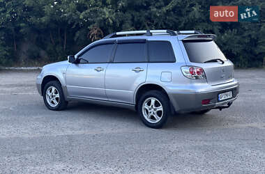 Внедорожник / Кроссовер Mitsubishi Outlander 2004 в 