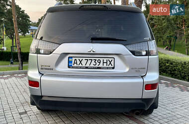 Внедорожник / Кроссовер Mitsubishi Outlander 2008 в 