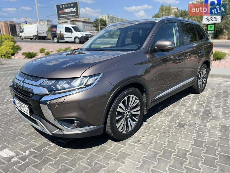 Mitsubishi Outlander 2019