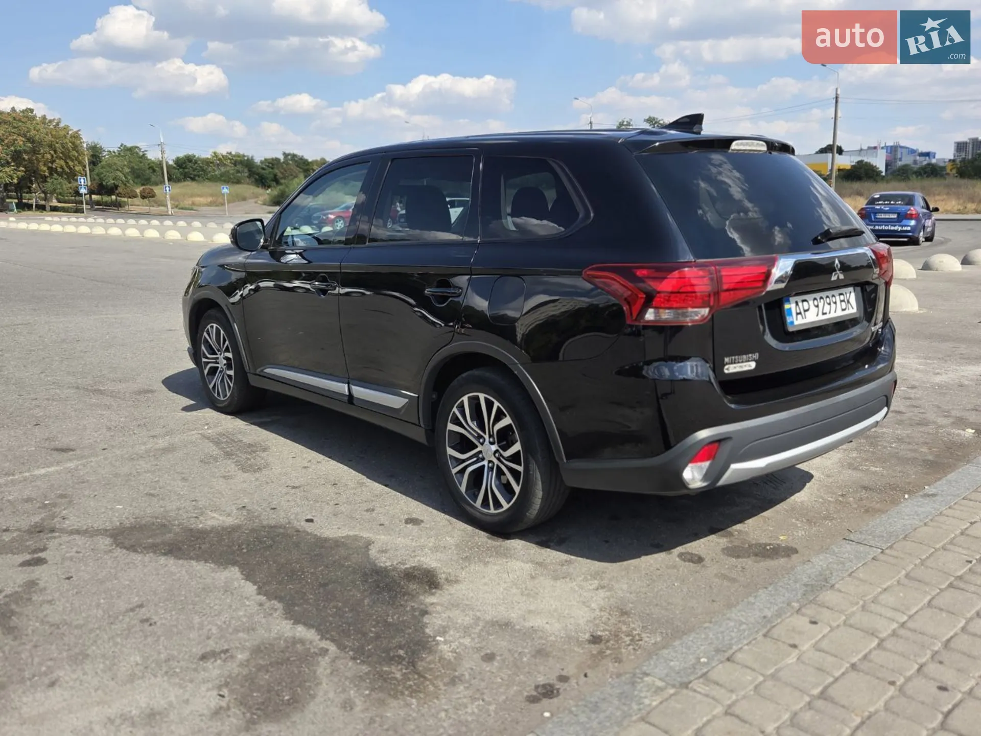 2017 Mitsubishi Outlander - мініатюра 6