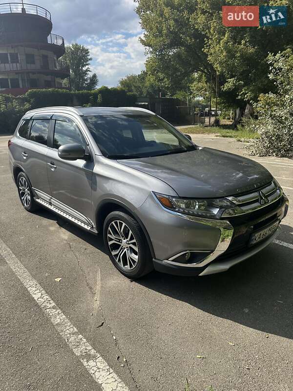 Mitsubishi Outlander 2017