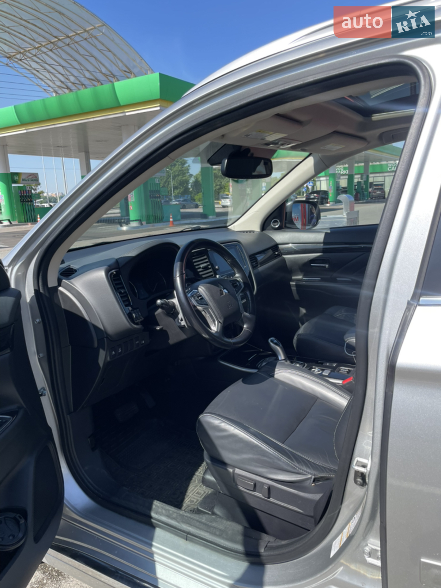 2018 Mitsubishi Outlander - мініатюра 13